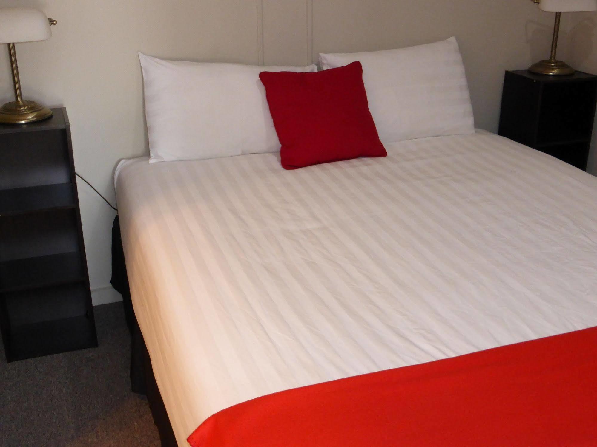 Smerdon Lodge Motel Horsham Zewnętrze zdjęcie