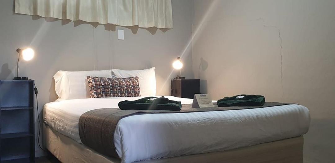 Smerdon Lodge Motel Horsham Zewnętrze zdjęcie